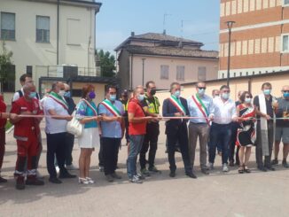 Inaugurata a Cadeo la Piazzetta del Pellegrino. Il sindaco Bricconi: "Il paese prosegue la sua storia di condivisione e accoglienza millenaria"