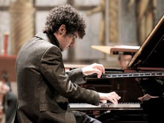 Fabio Luisi dirige l'Orchestra Sinfonica Nazionale della Rai al Municipale il 23 aprile. Al pianoforte Federico Colli