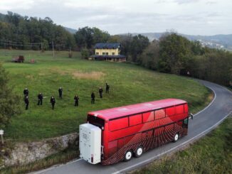 "Questo non è un autobus" teatro viaggiante contro la violenza di genere. Dal 14 novembre al 6 dicembre nel piacentino