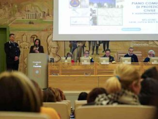 Protezione-Civile-sicurezza-a-scuola-lezione-a-Piacenza