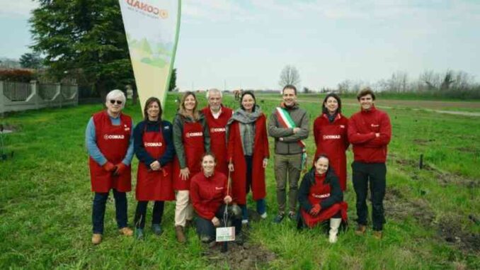 Forestiamo-insieme-l8217Italia-Calendasco-nel-progetto-di-forestazione-nazionale-sostenuto-da-Conad-Centro-Nord