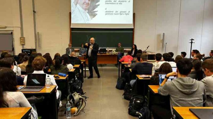 Il-dono-della-Speranza-al-Campus-di-Piacenza-della-Cattolica